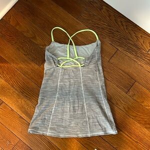 Lululemon tank